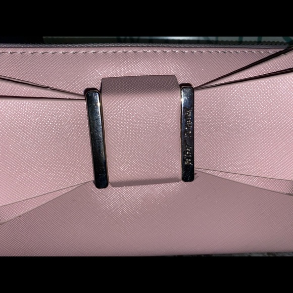 NWOT Betsy Johnson Wristlet - Picture 4 of 8